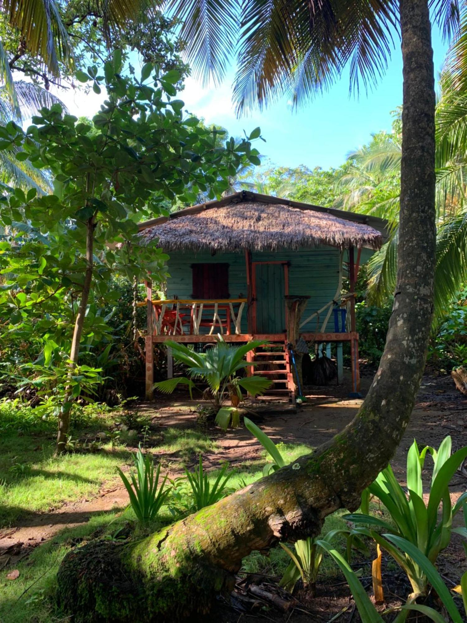 Villa Ensuenos Miskita House Little Corn Island Exterior foto